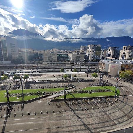 Campanile Grenoble Centre Gare Hotel Екстериор снимка
