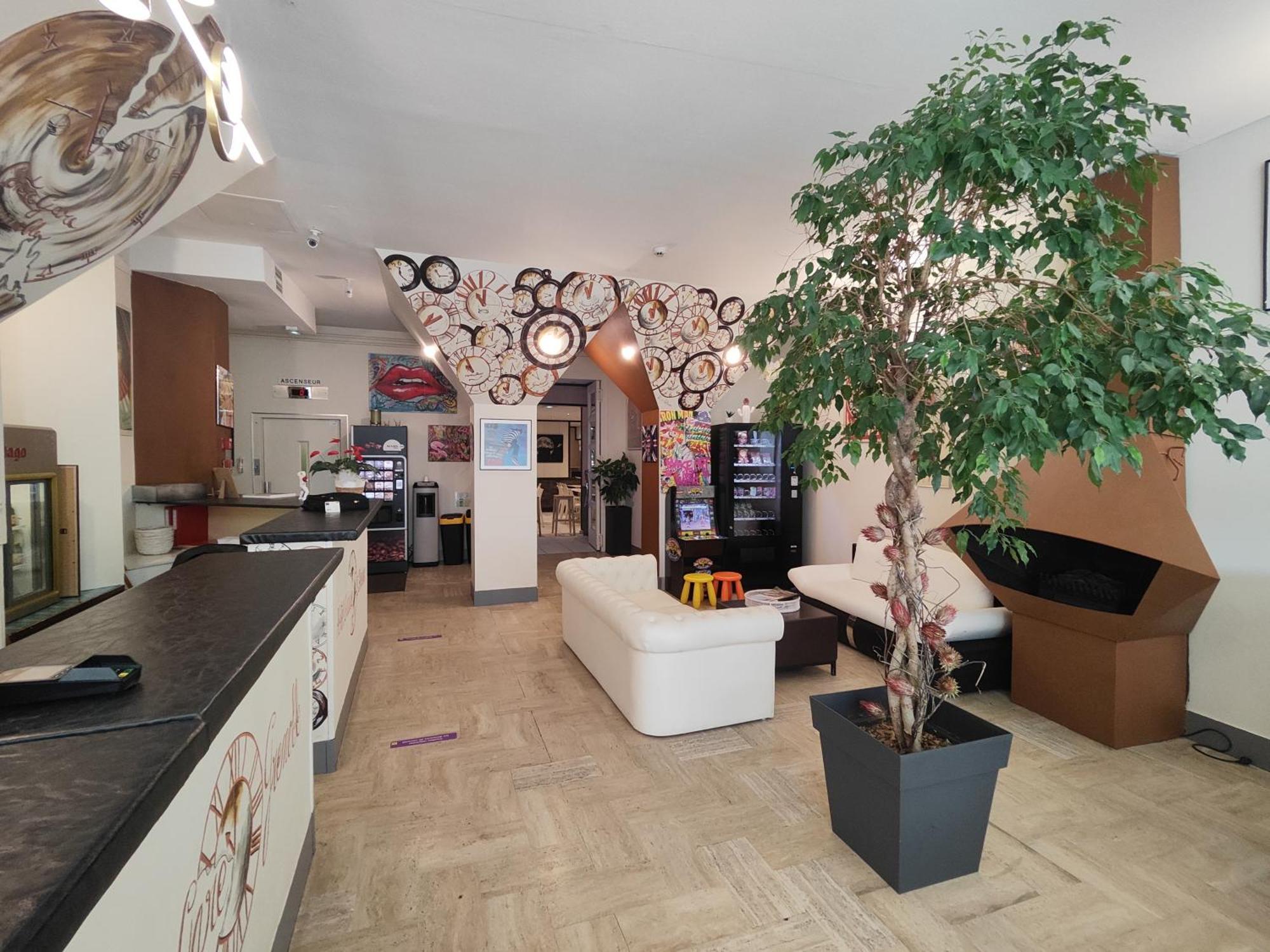 Campanile Grenoble Centre Gare Hotel Екстериор снимка