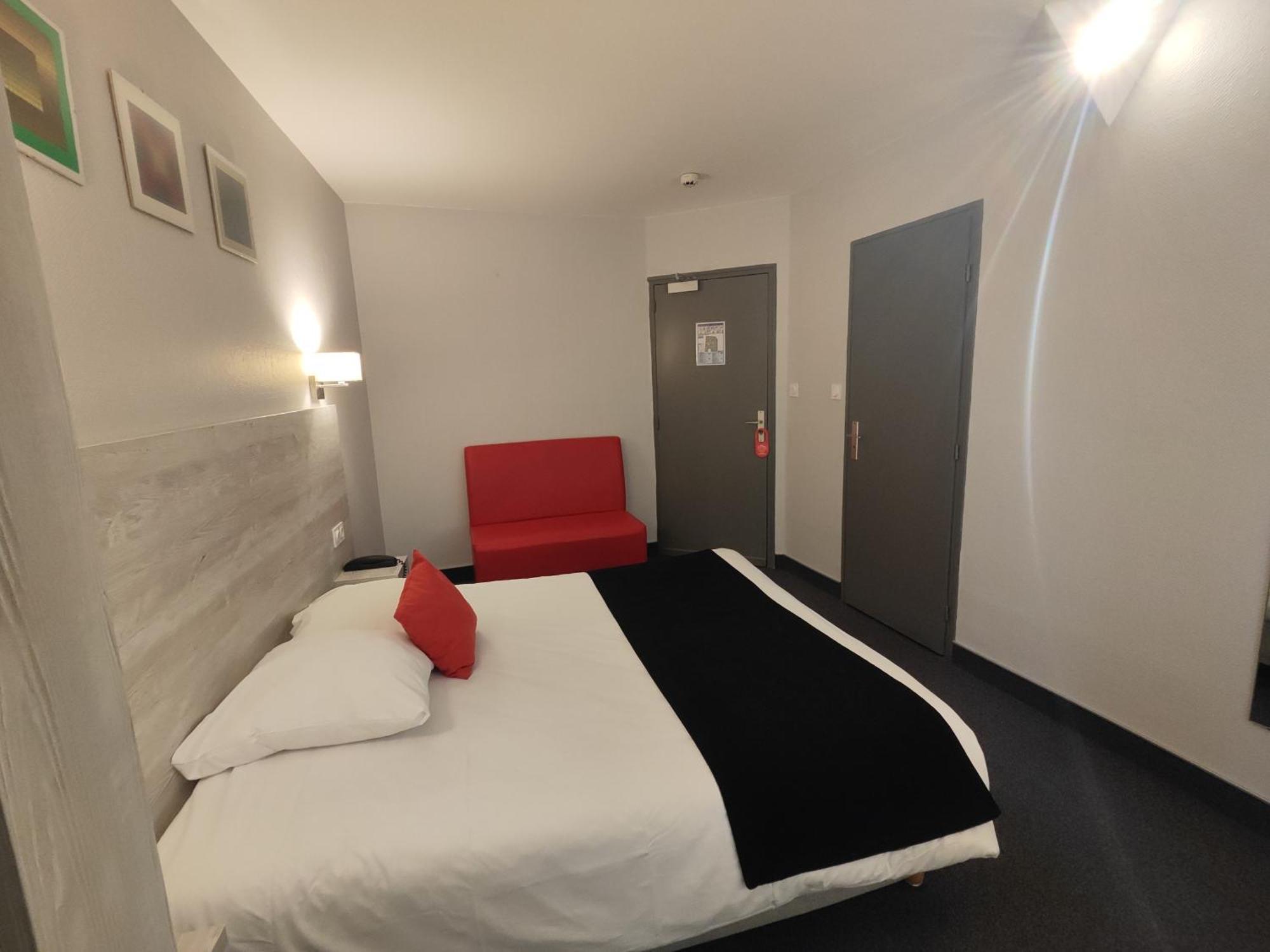 Campanile Grenoble Centre Gare Hotel Екстериор снимка